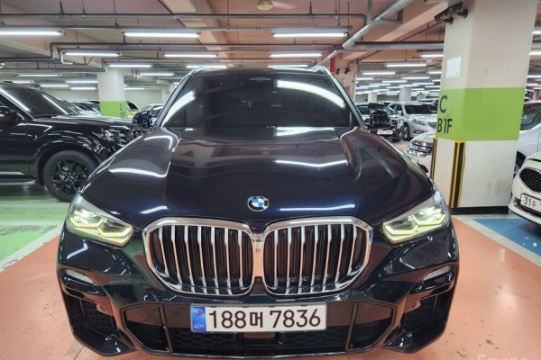 2021 BMW X5 с пробегом 59 923 км