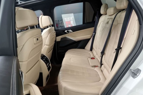 2021 BMW X5 с пробегом 98 000 км