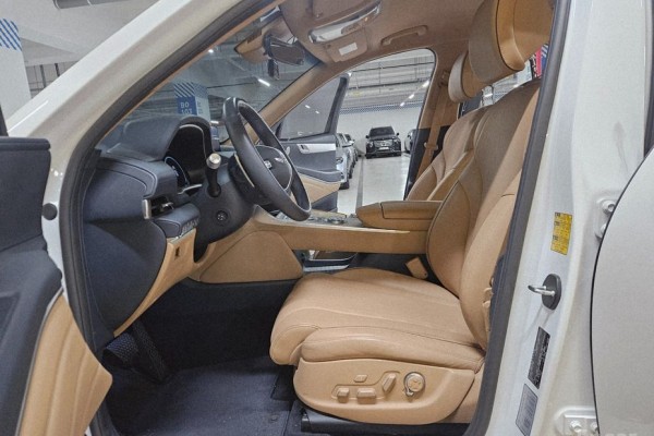 2021 Genesis GV80 с пробегом 67 809 км