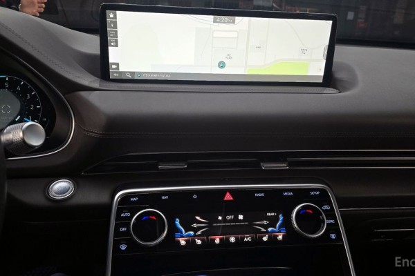 2022 Genesis GV80 с пробегом 107 796 км