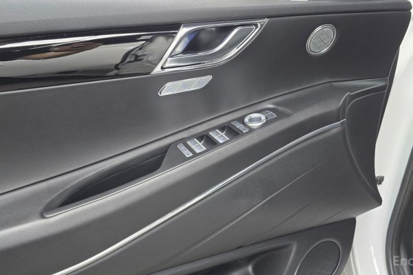 2022 Genesis GV80 с пробегом 72 669 км