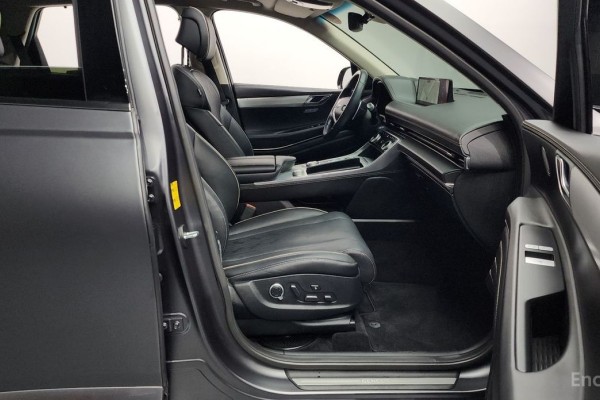 2021 Genesis GV80 с пробегом 103 706 км