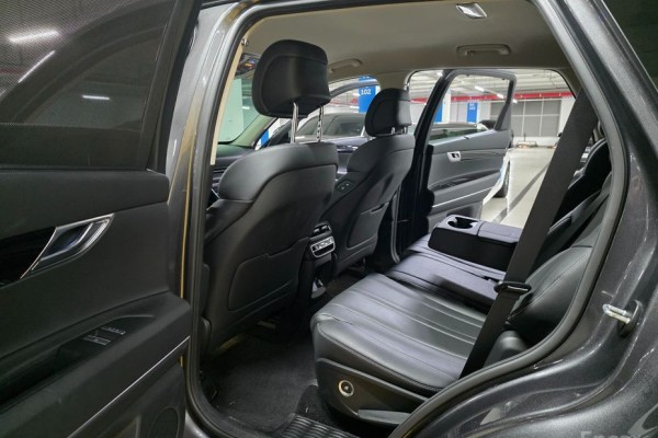 2021 Genesis GV80 с пробегом 115 605 км