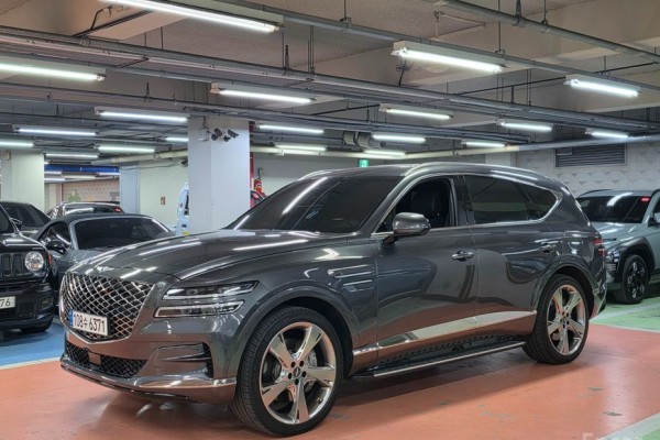 2021 Genesis GV80 с пробегом 51 000 км