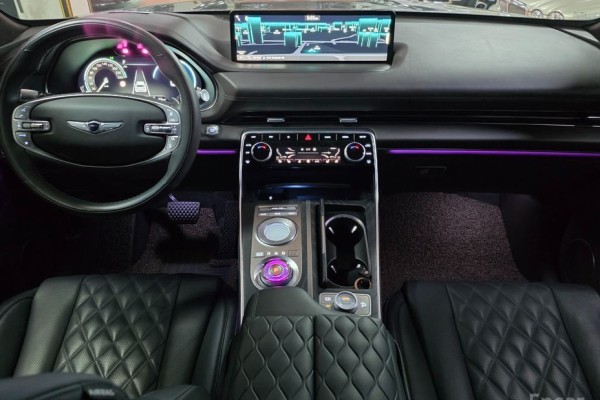 2021 Genesis GV80 с пробегом 51 000 км