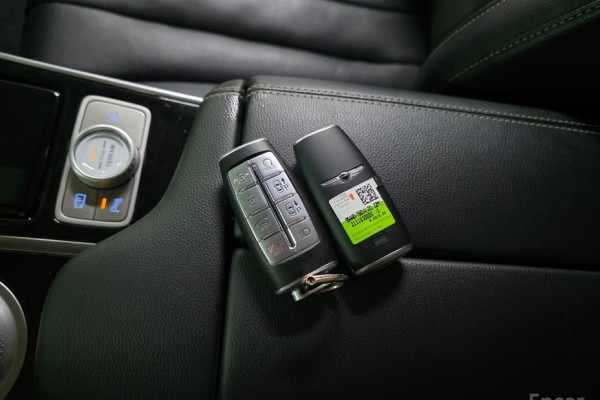 2021 Genesis GV80 с пробегом 115 605 км