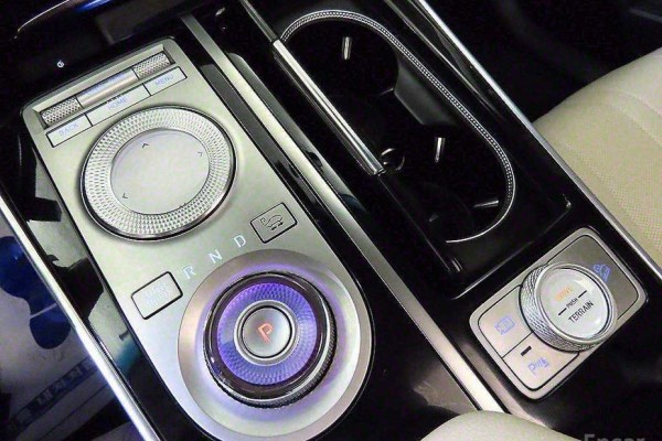 2021 Genesis GV80 с пробегом 100 000 км