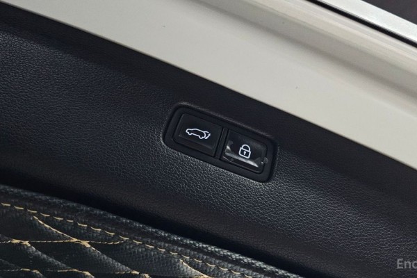 2021 Genesis GV80 с пробегом 84 634 км