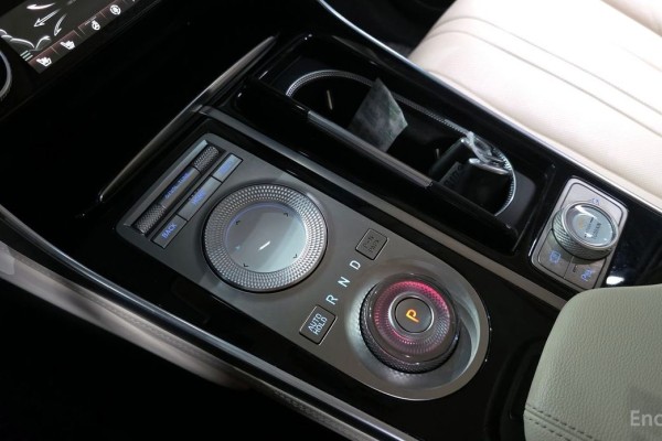 2021 Genesis GV80 с пробегом 138 968 км