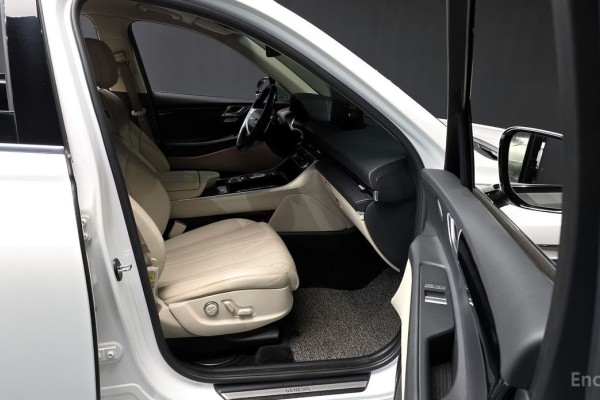 2021 Genesis GV80 с пробегом 138 968 км