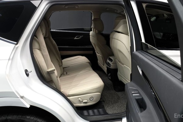 2021 Genesis GV80 с пробегом 138 968 км