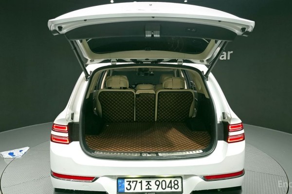 2021 Genesis GV80 с пробегом 138 968 км