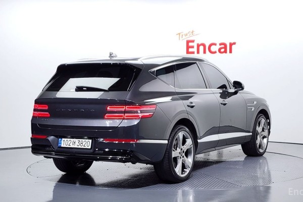 2021 Genesis GV80 с пробегом 77 488 км