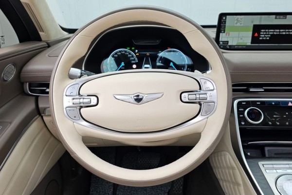 2022 Genesis GV80 с пробегом 93 922 км