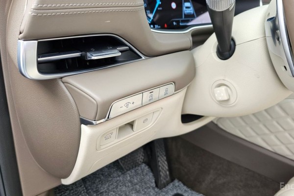 2022 Genesis GV80 с пробегом 93 922 км