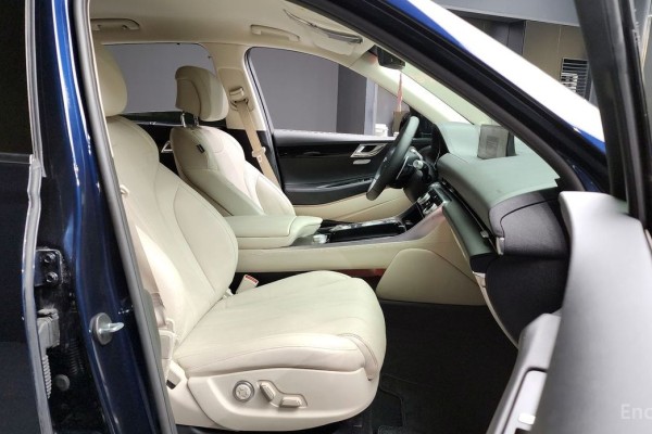 2021 Genesis GV80 с пробегом 44 621 км