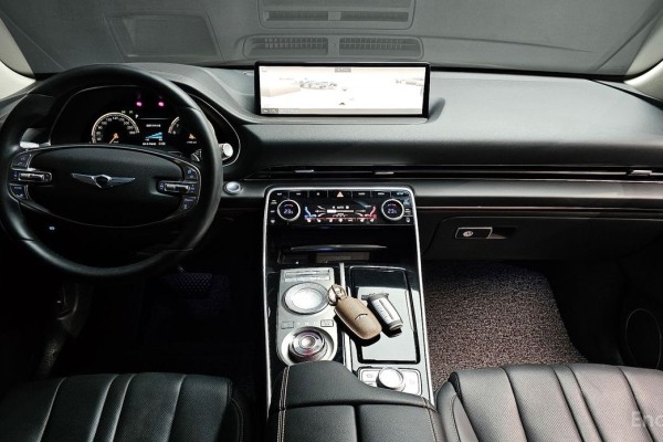 2021 Genesis GV80 с пробегом 70 726 км