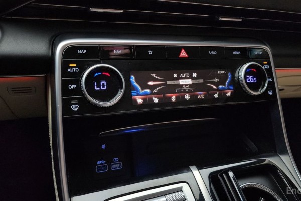 2021 Genesis GV80 с пробегом 44 621 км