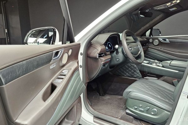 2022 Genesis GV80 с пробегом 40 304 км