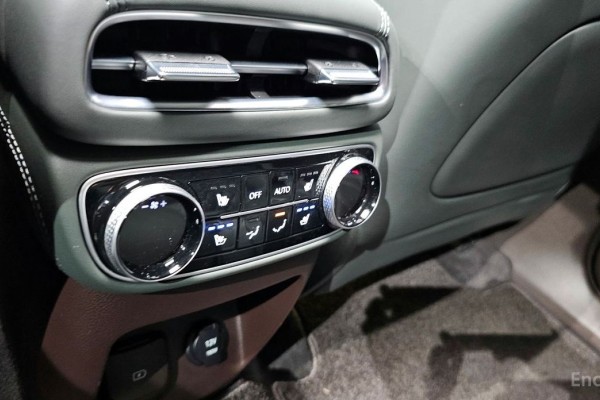 2022 Genesis GV80 с пробегом 40 304 км