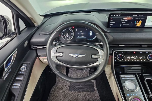 2021 Genesis GV80 с пробегом 77 297 км