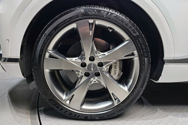 2022 Genesis GV80 с пробегом 66 652 км