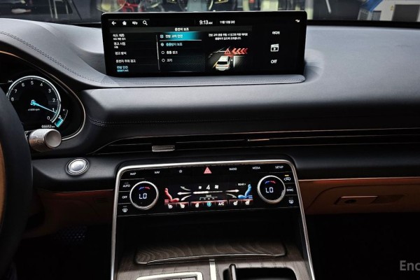 2022 Genesis GV80 с пробегом 66 652 км