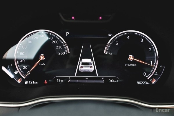 2021 Genesis GV80 с пробегом 90 223 км