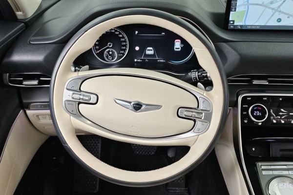 2022 Genesis GV80 с пробегом 41 352 км