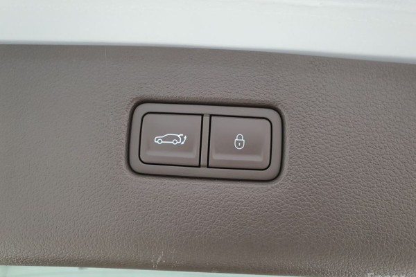 2022 Genesis GV80 с пробегом 82 817 км