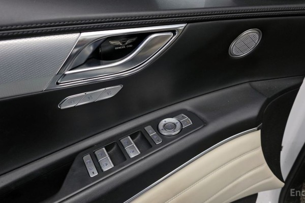 2022 Genesis GV80 с пробегом 49 431 км