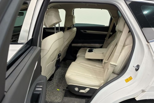 2022 Genesis GV80 с пробегом 49 431 км