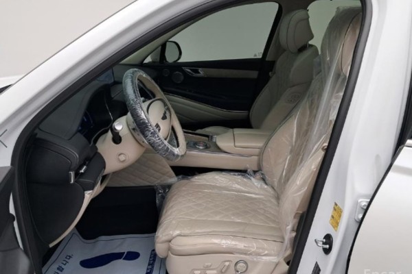 2021 Genesis GV80 с пробегом 137 328 км