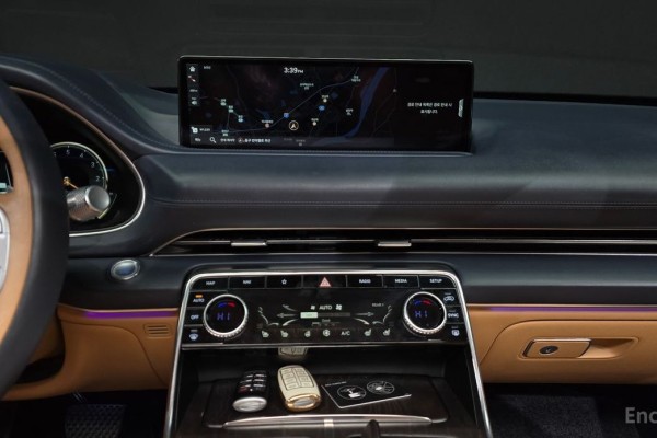 2021 Genesis GV80 с пробегом 98 680 км