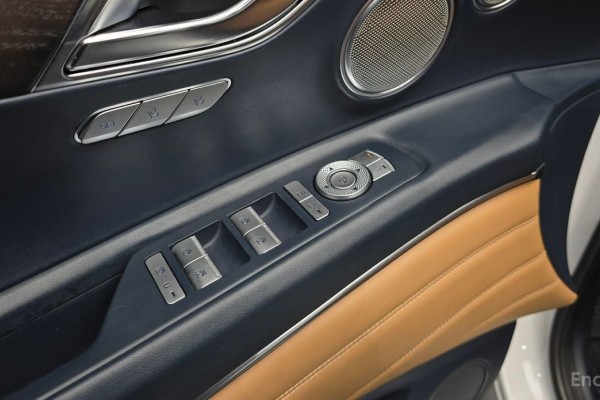 2021 Genesis GV80 с пробегом 98 680 км