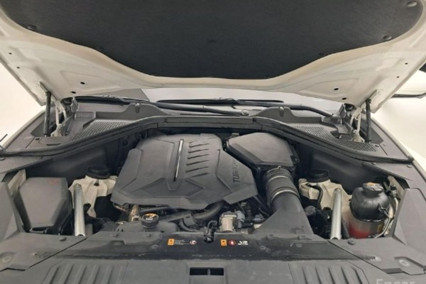 2021 Genesis GV80 с пробегом 137 328 км