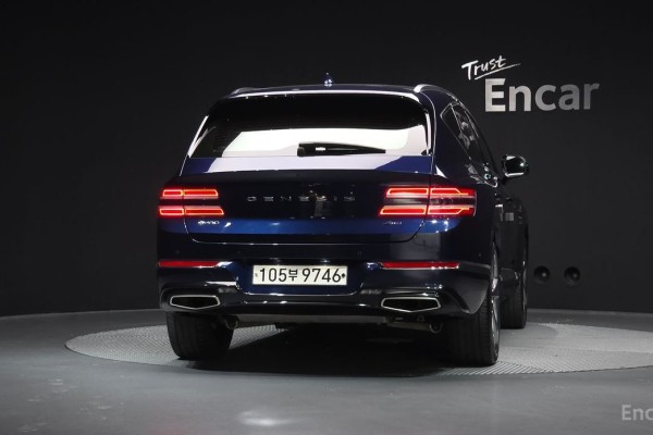 2021 Genesis GV80 с пробегом 92 884 км