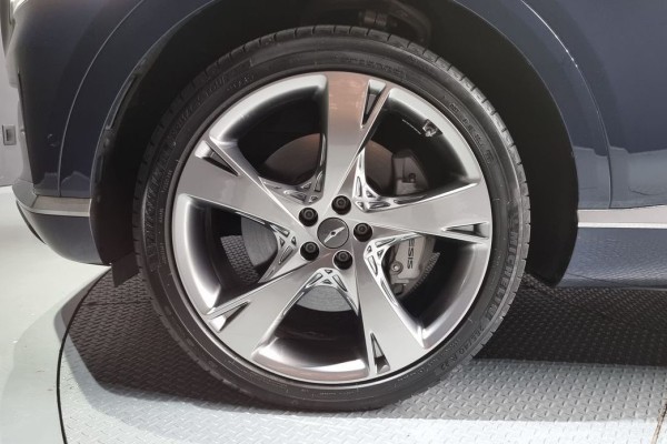 2021 Genesis GV80 с пробегом 92 884 км