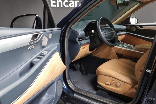 2021 Genesis GV80 с пробегом 92 884 км