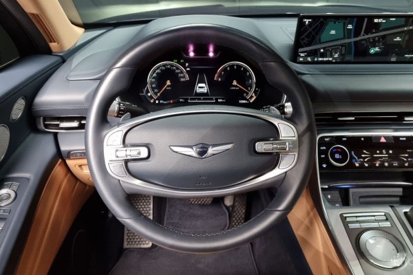 2021 Genesis GV80 с пробегом 92 884 км