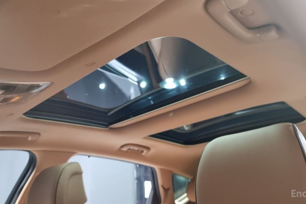 2021 Genesis GV80 с пробегом 92 884 км