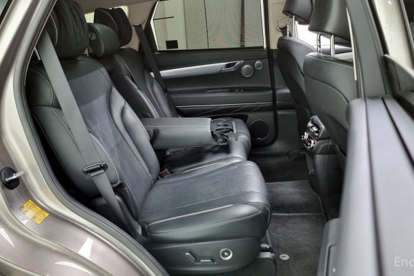 2021 Genesis GV80 с пробегом 94 069 км