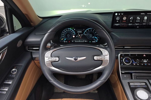 2022 Genesis GV80 с пробегом 81 326 км