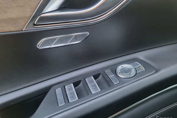 2021 Genesis GV80 с пробегом 54 590 км