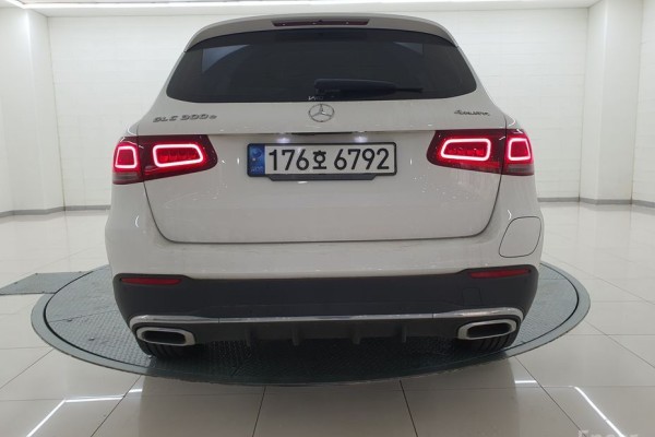 2022 Mercedes-Benz GLC с пробегом 54 897 км