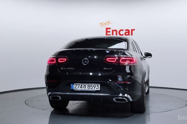 2021 Mercedes-Benz GLC с пробегом 65 978 км