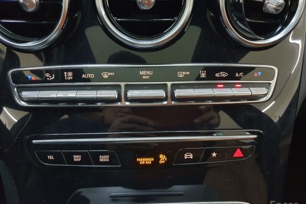 2022 Mercedes-Benz GLC с пробегом 54 897 км