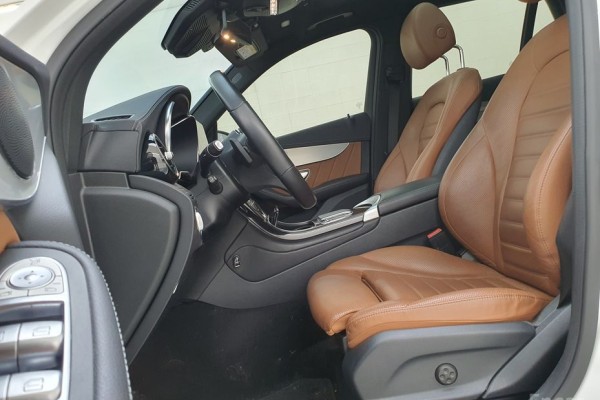 2022 Mercedes-Benz GLC с пробегом 54 897 км