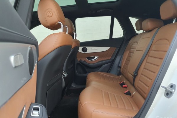 2022 Mercedes-Benz GLC с пробегом 54 897 км