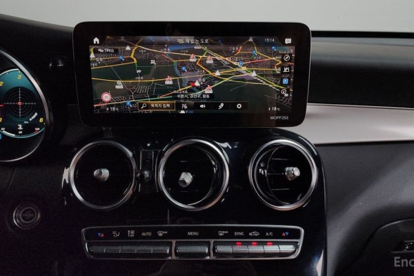 2021 Mercedes-Benz GLC с пробегом 65 978 км